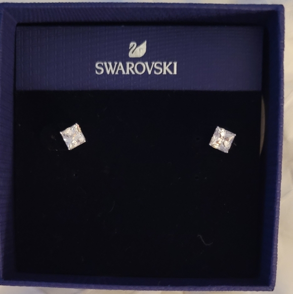 Swarovski Jewelry - NWOT SWAROVSKI SQUARE STUDS